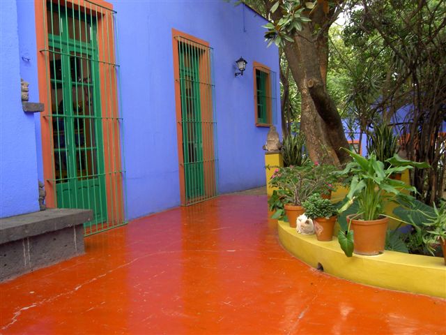 Blue house of the Mexican Artist, Frida Kahlo_6